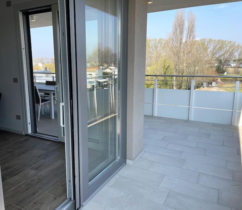 Apartamento Attico Sole Lido di Jesolo Exterior foto